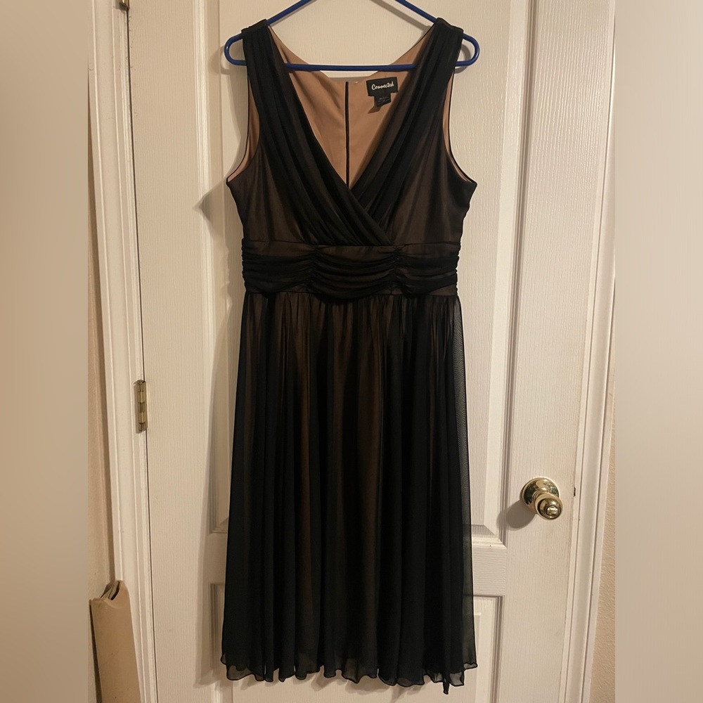 Connected Apparel Black and Cream Midi Dress